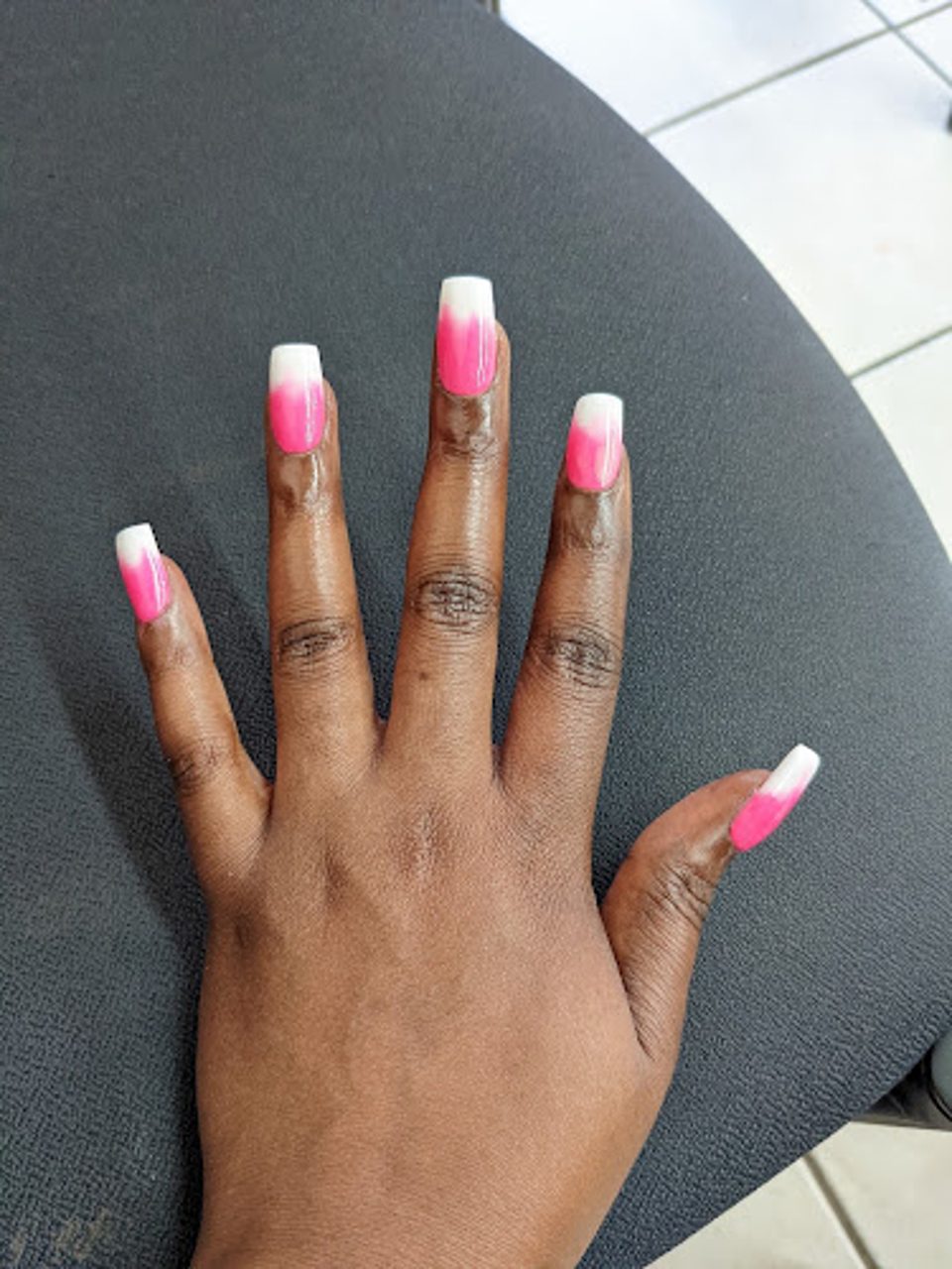 Hot Nails photo 1