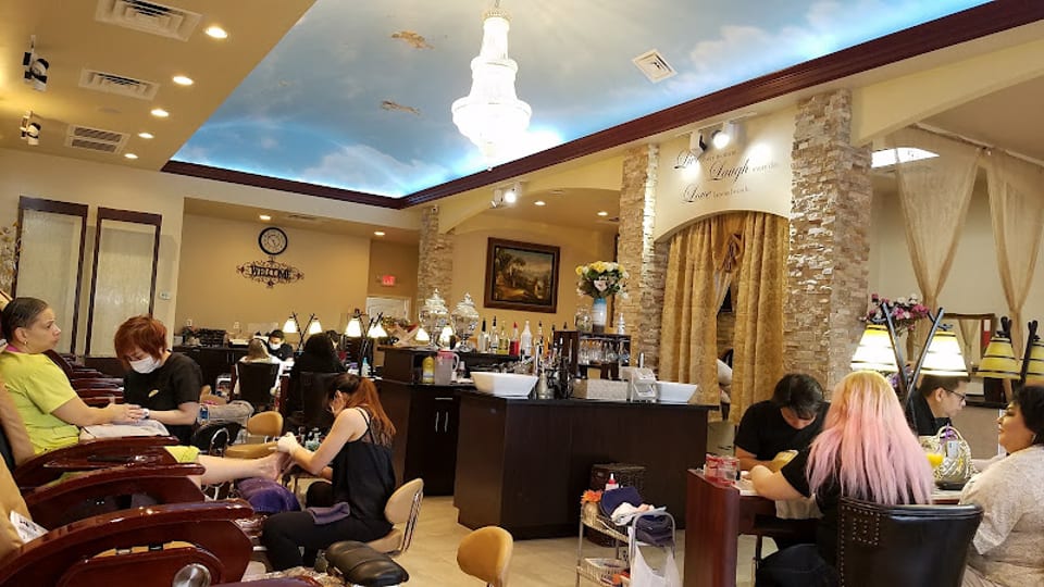 PALACE NAILS BAR photo 1