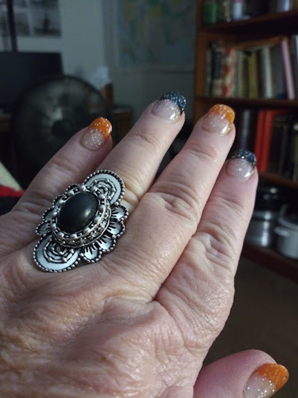 Pcs Nail & Tans photo 1
