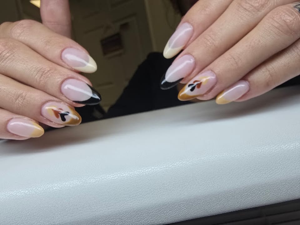 Sharees Nails and Pedis photo 1