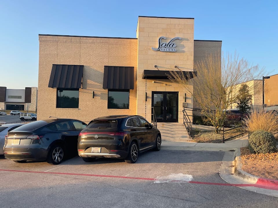 Sola Salons photo 1