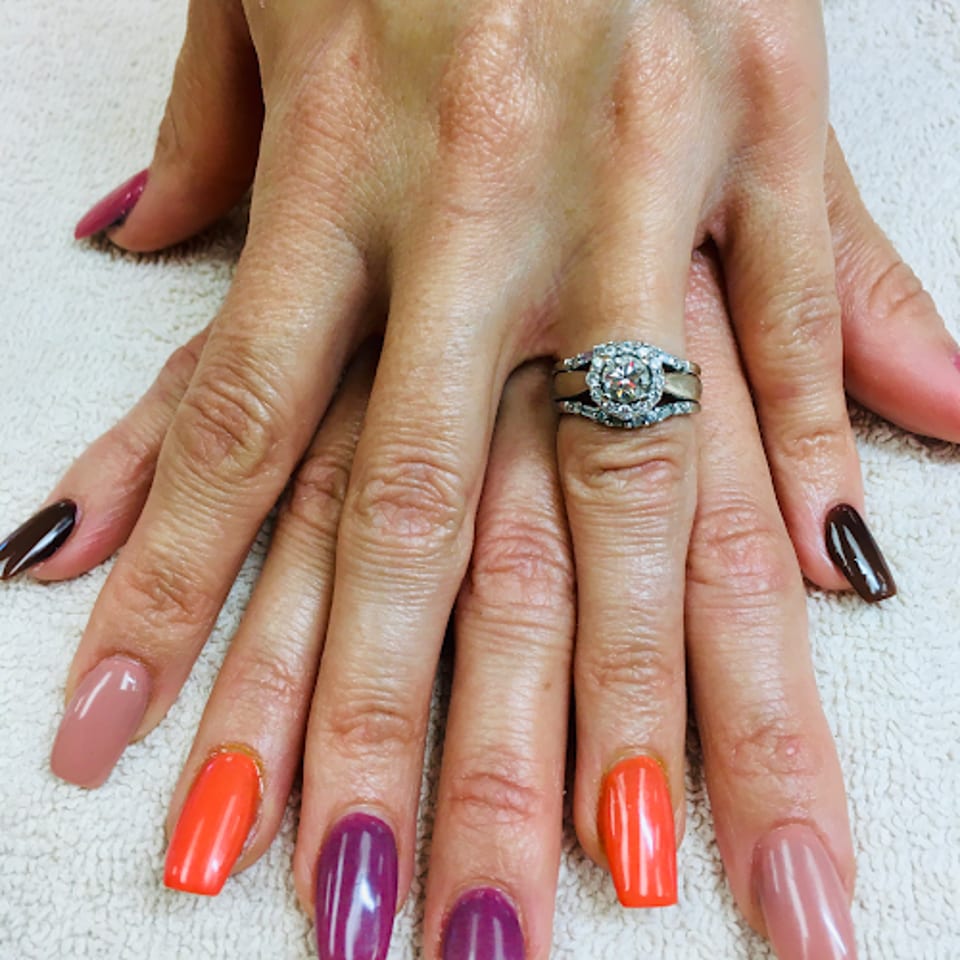 Dv Nails & Spa photo 1