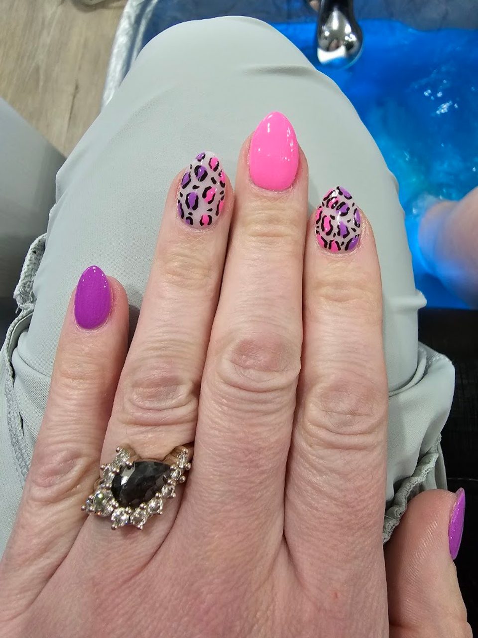 Black & White Nail Spa photo 1