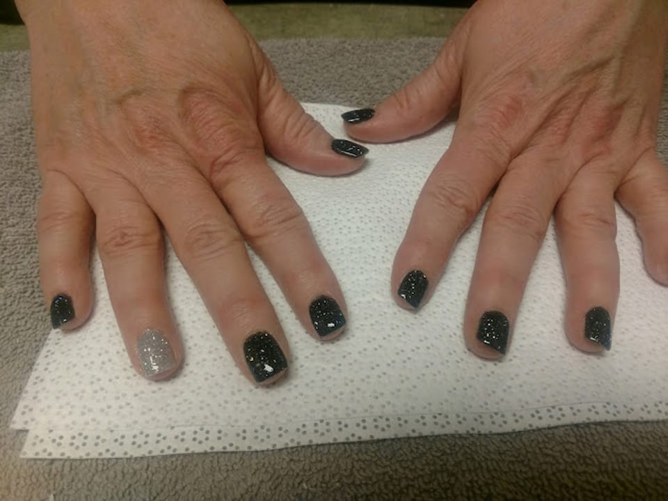 Elan Hair & Nail Design photo 1
