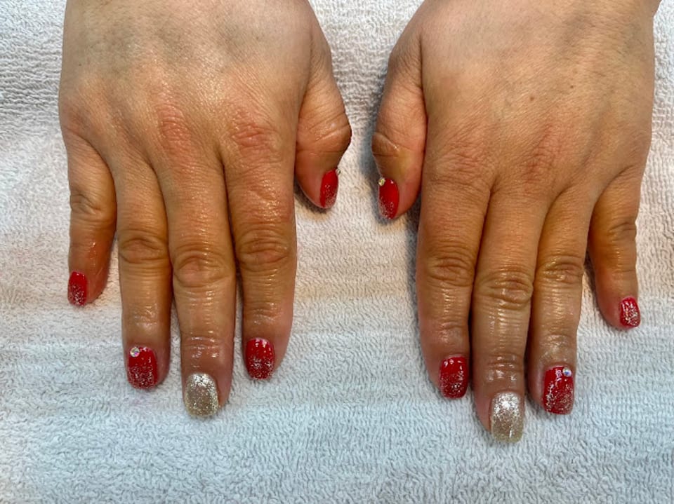 Top Line Nails photo 1