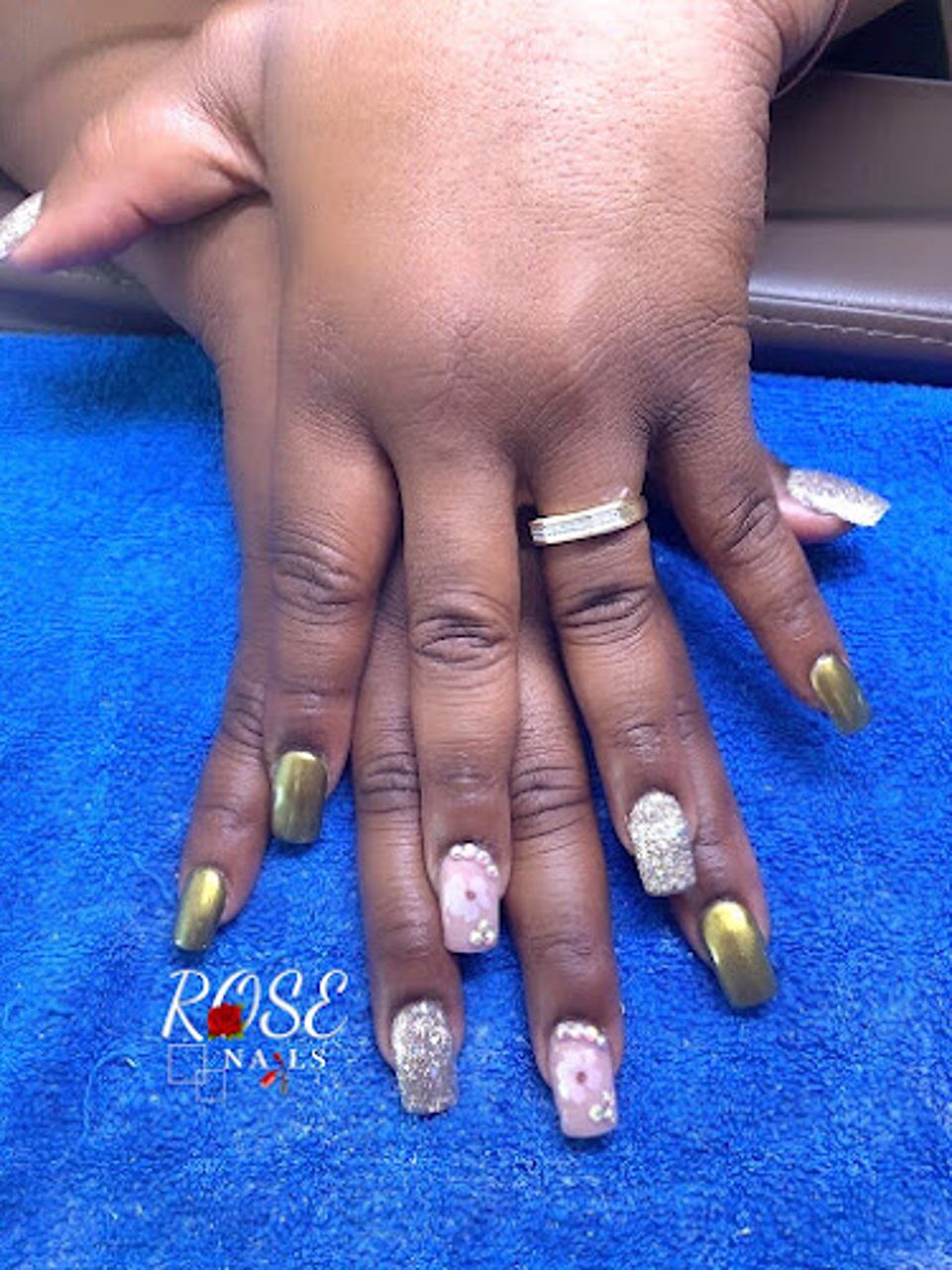 Rose Nails photo 1