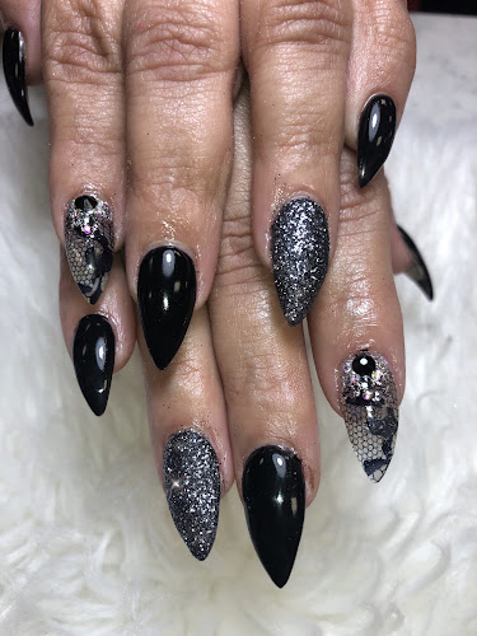 Que Bella Hair & Nails photo 1