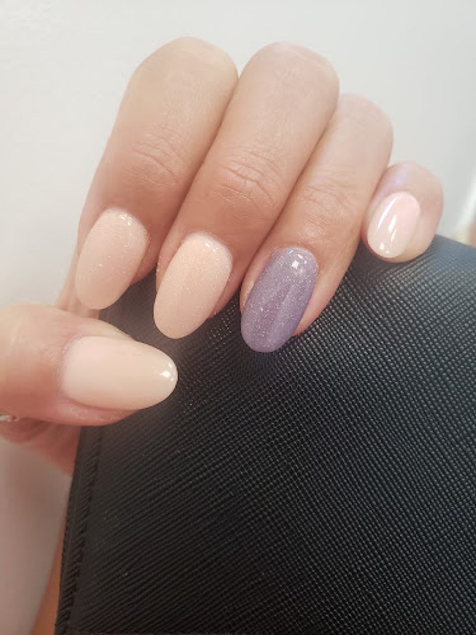 Shades Nail photo 1