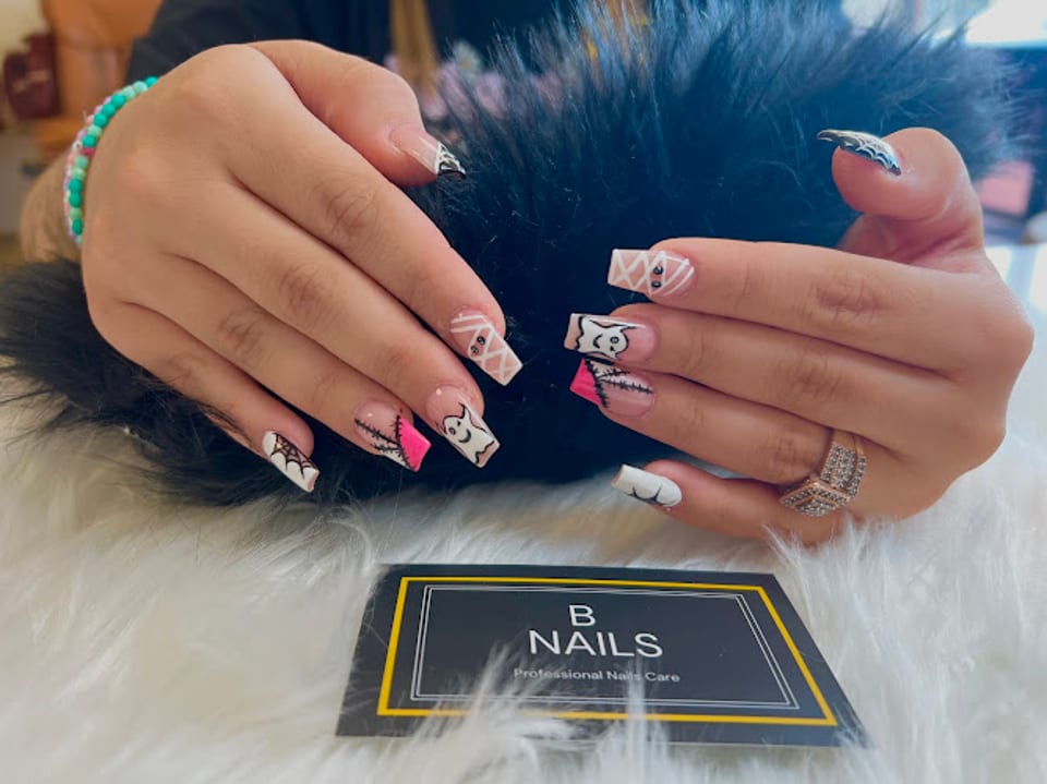 B Nails photo 1