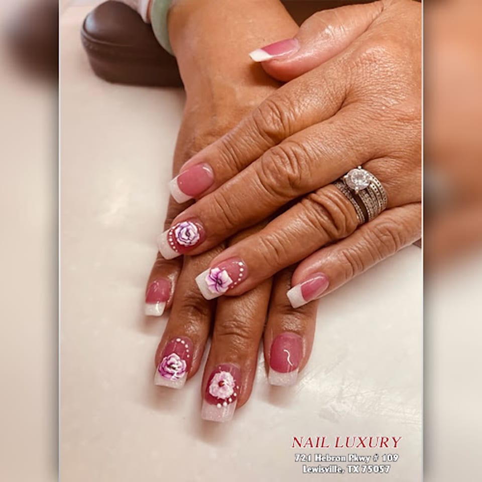 Nail Luxury photo 1