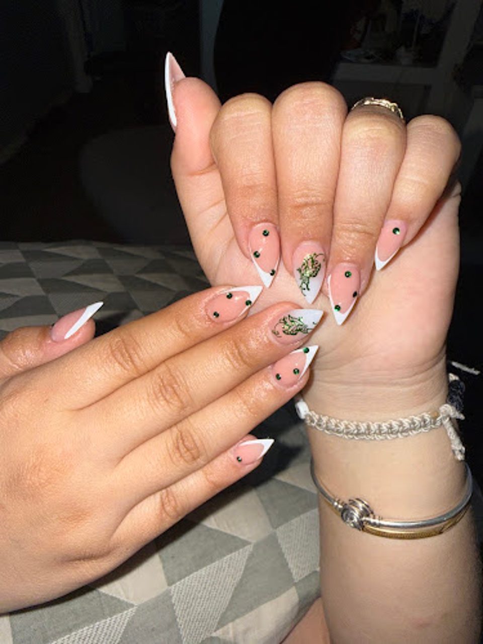 Prettynailsxjenn photo 1