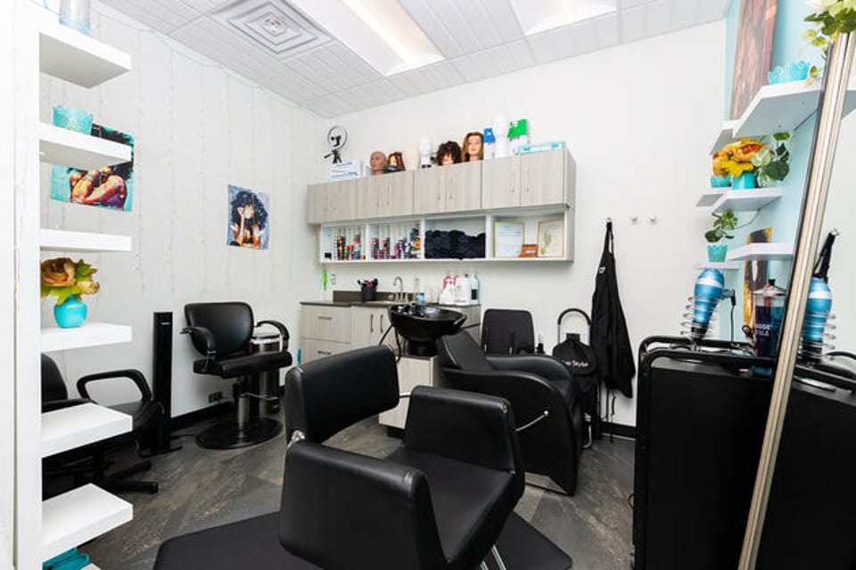 Sola Salons photo 1