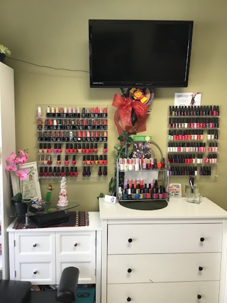 Bleaf Nail Services photo 1