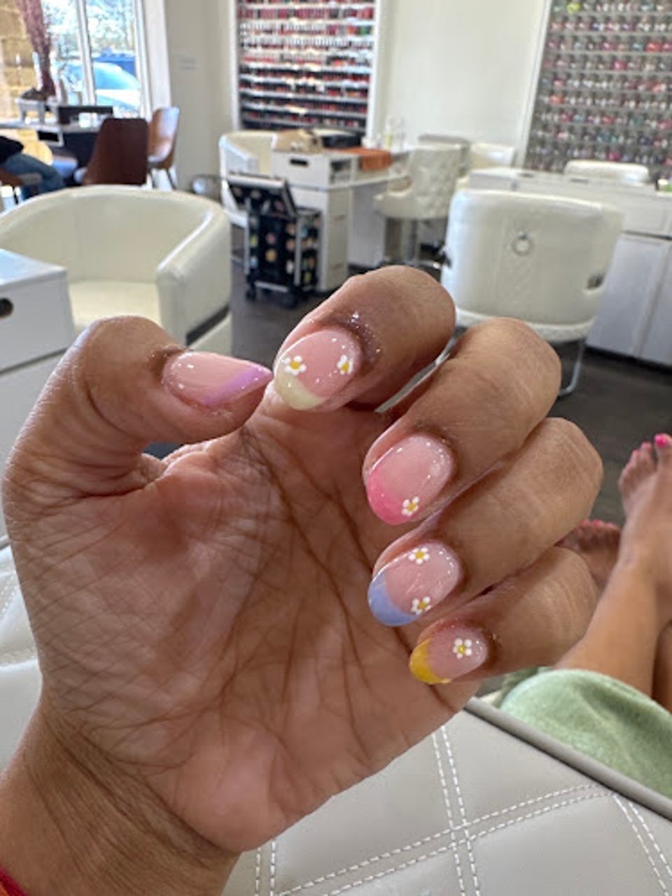 Nail bar photo 1