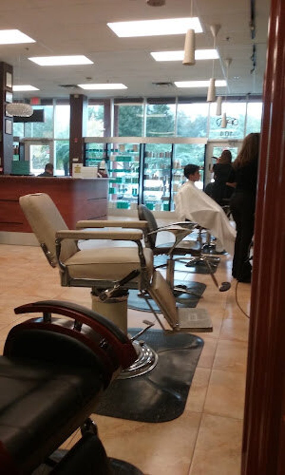 Dario’s Salon and Spa photo 1