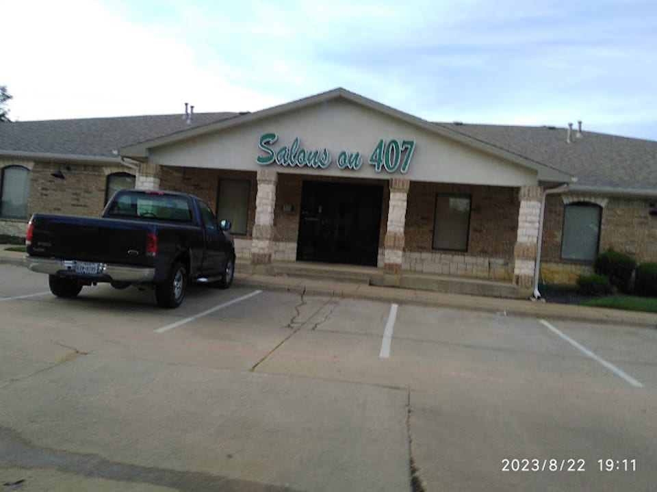 Salons On 407 photo 1