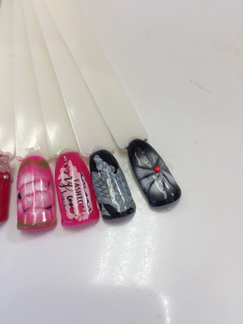 Henry's Nails photo 1