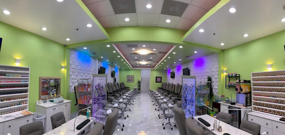 Glamour Nails & Spa Potranco photo 1