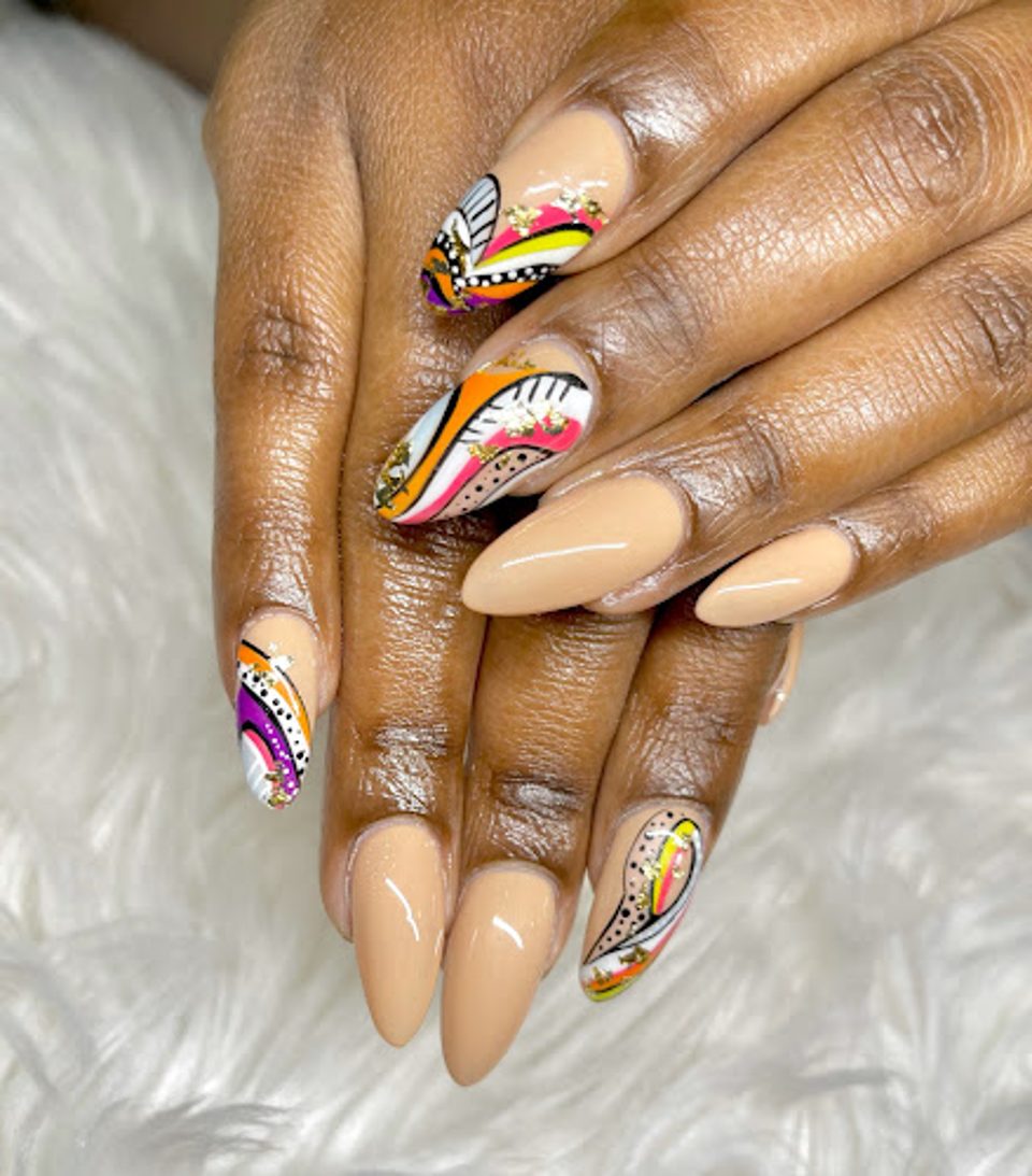 GLO NAILS photo 1