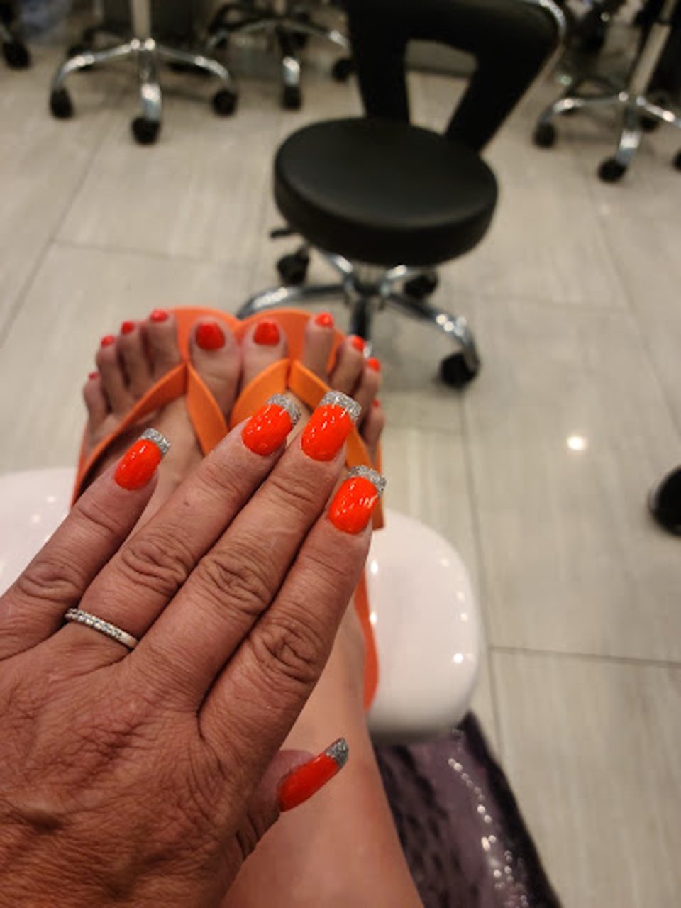 LUXURY NAILS photo 1