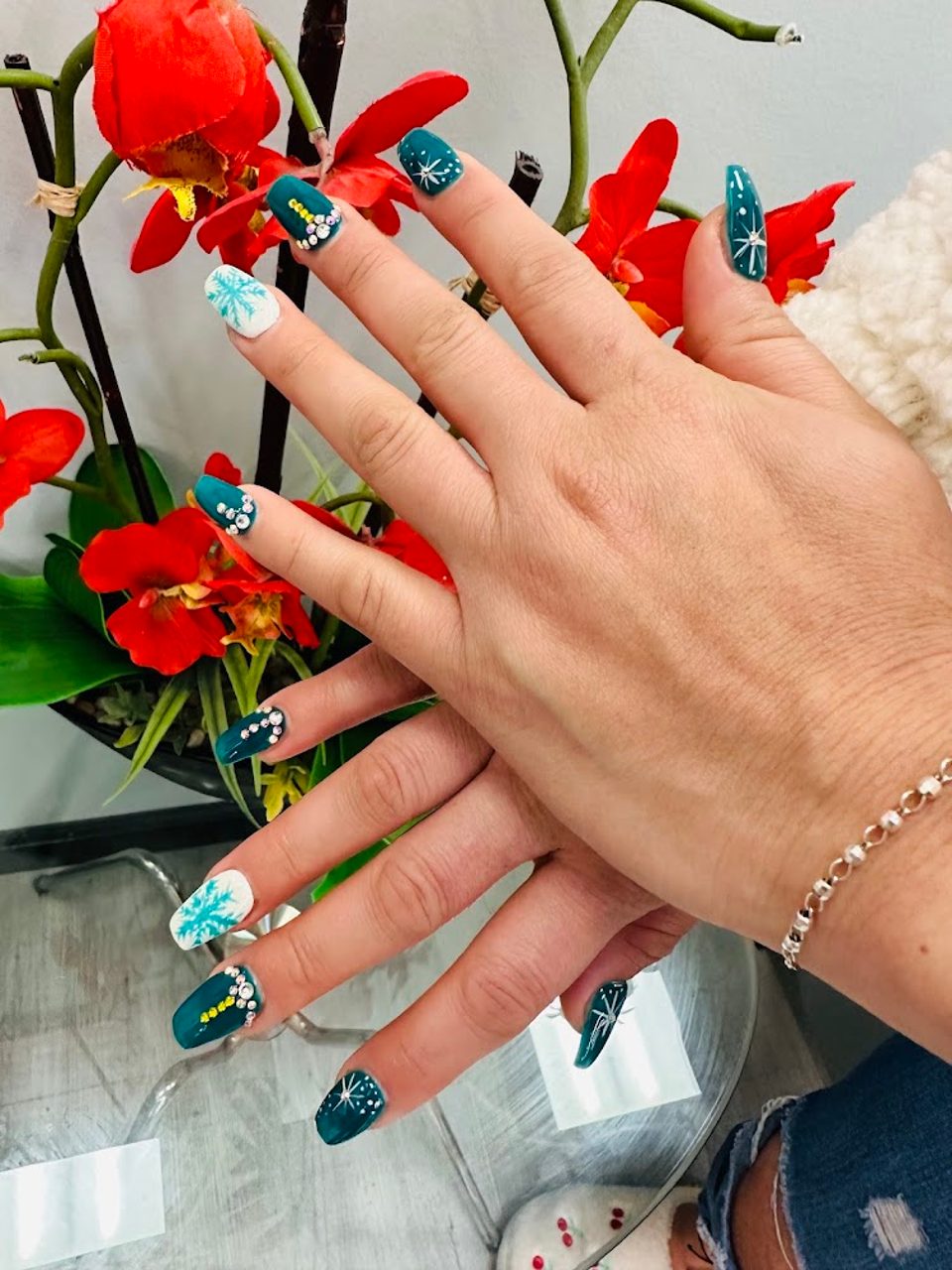 Davi Nails At Leesburg Walmart photo 1