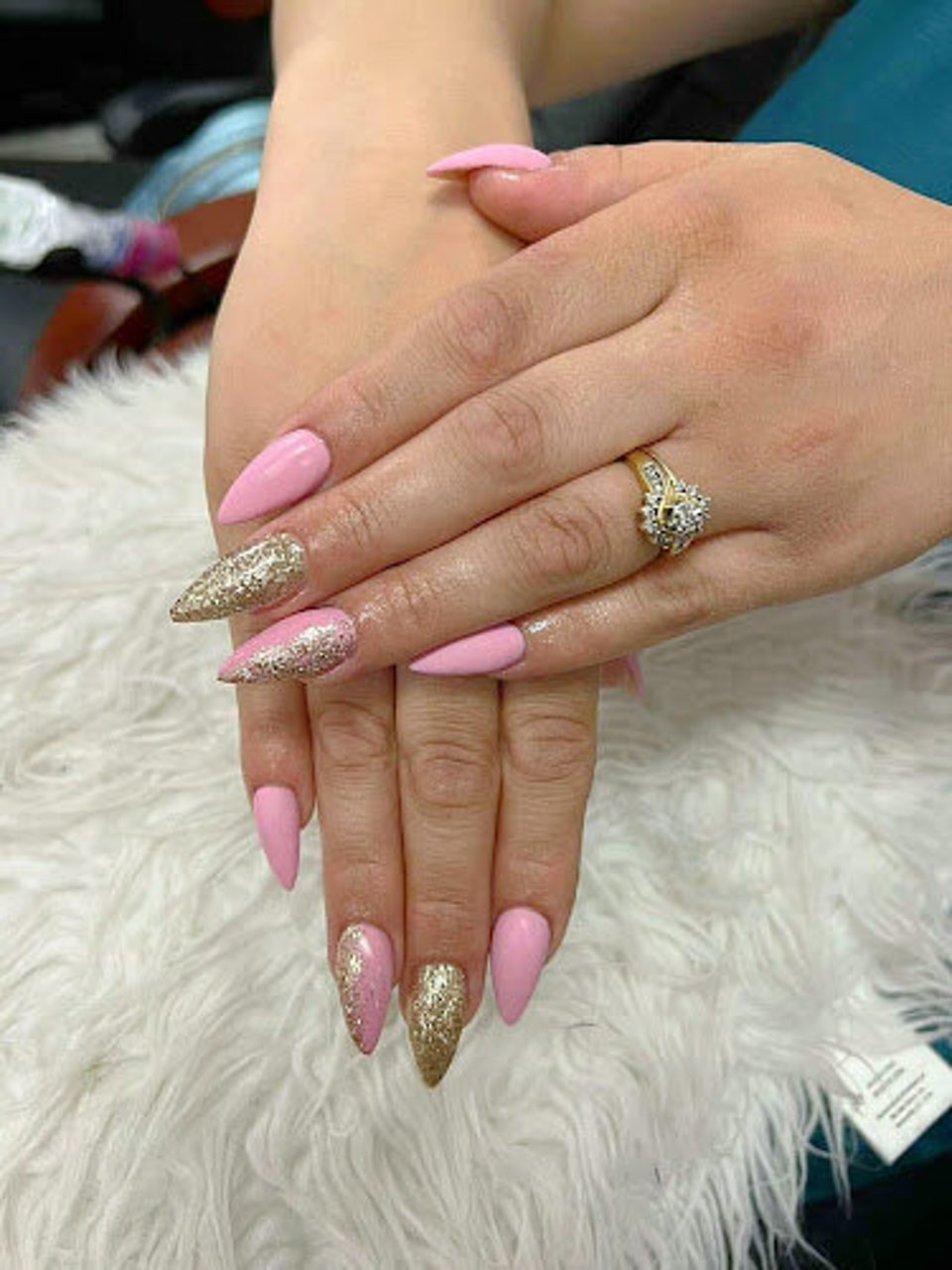 Luxe Nail Bar photo 1