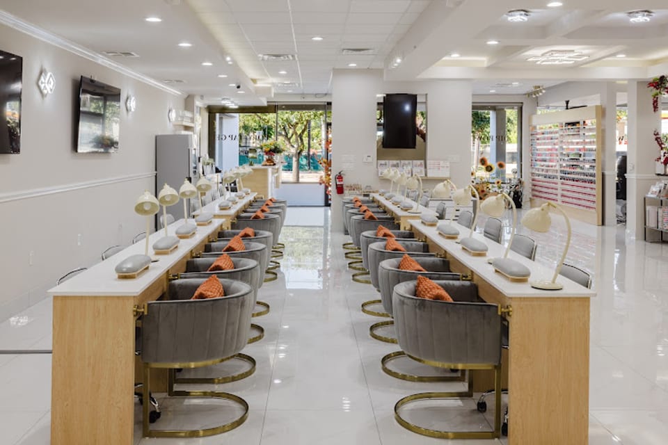 Naliq Nail Bar photo 1