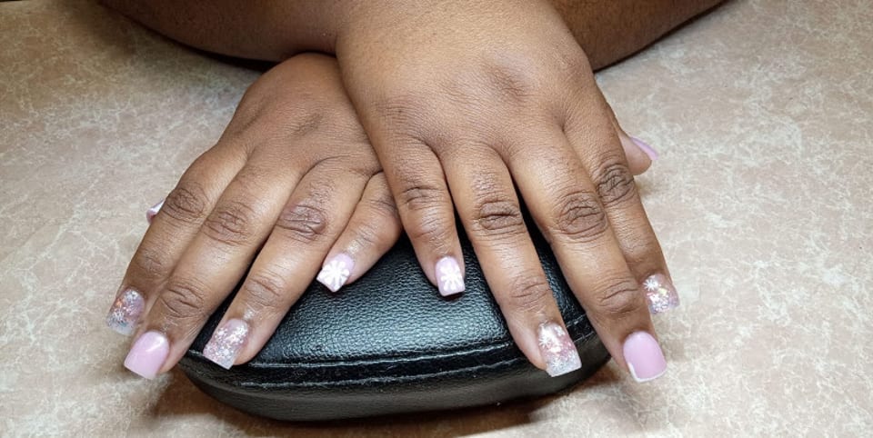 Blended Nails photo 1