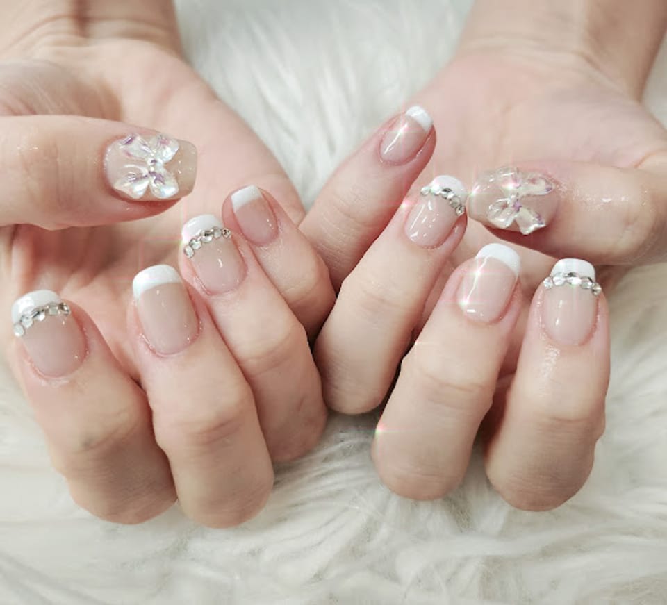 Nail sharp photo 1