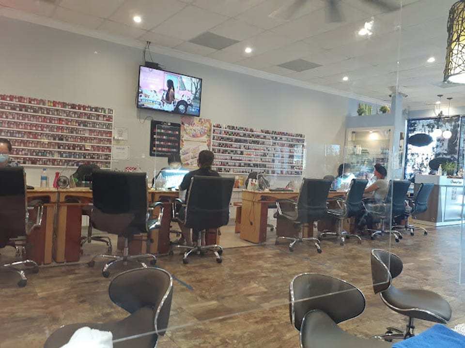 Modern Nails photo 1