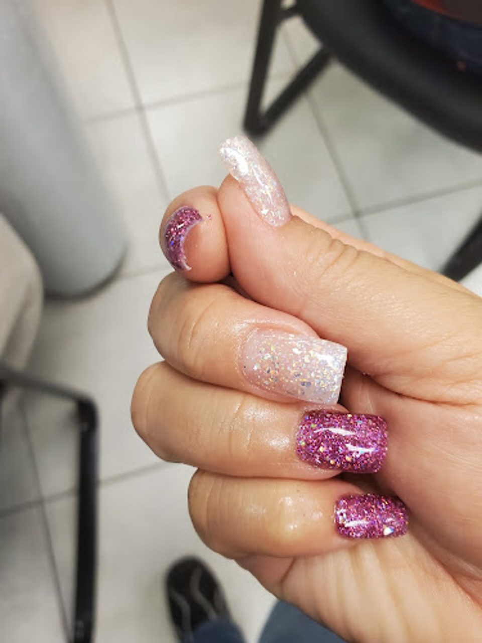 Globe Nails photo 1