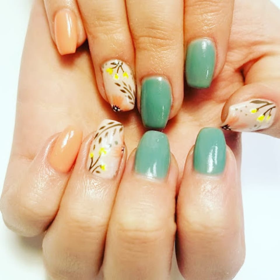 Junique Nails photo 1