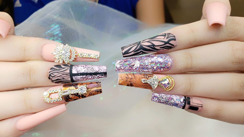 Grand Nail Spa-Nail Salon Monument CO photo 1