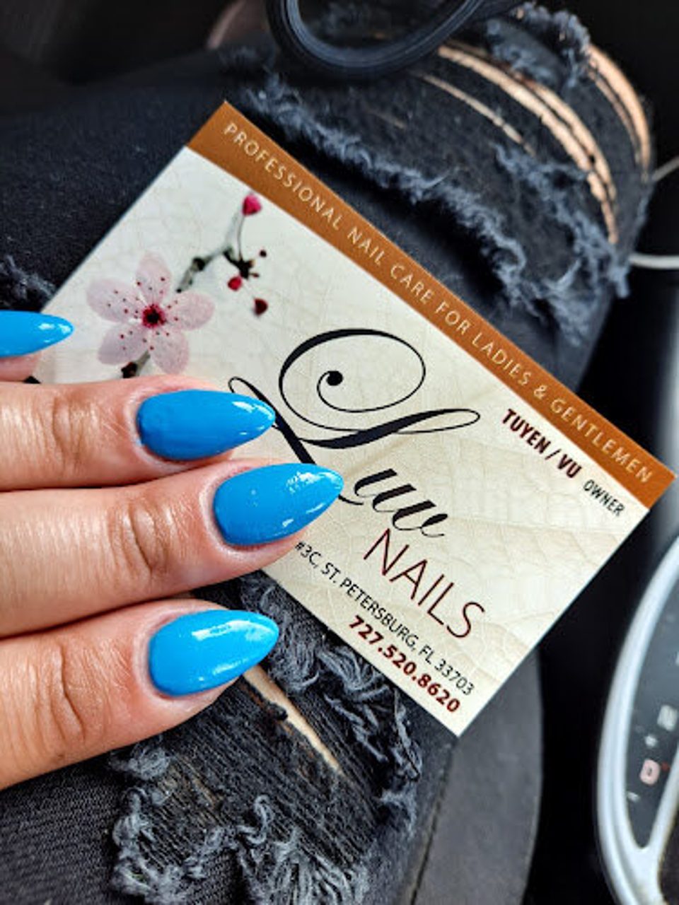 Luv Nails photo 1