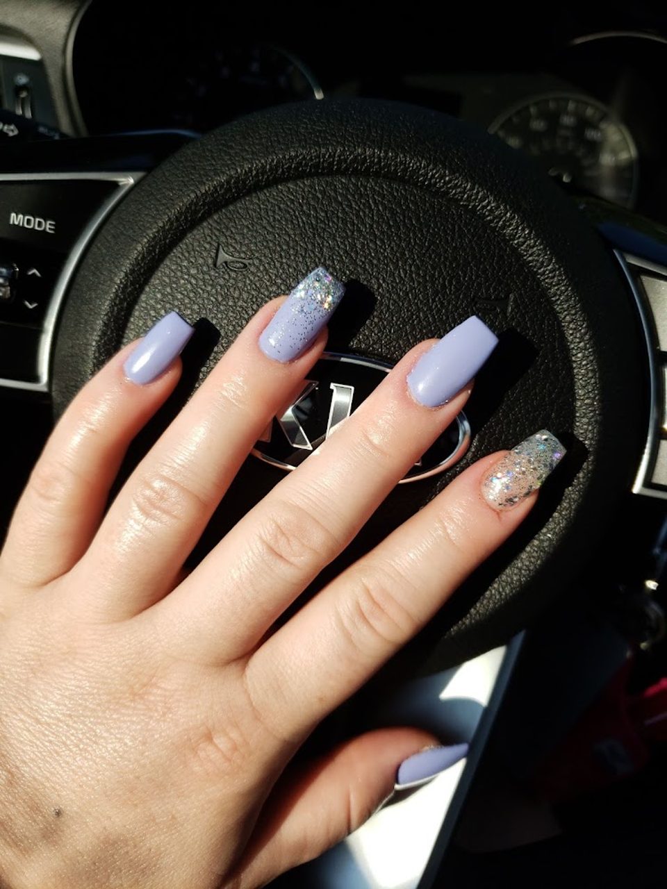 1 Nails photo 1
