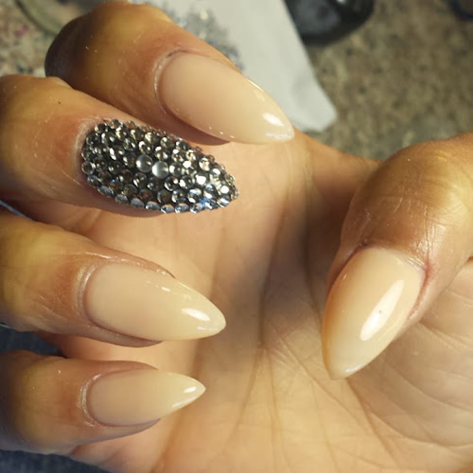 Lucky Nails (Friendly STOP 6 Salon) photo 1