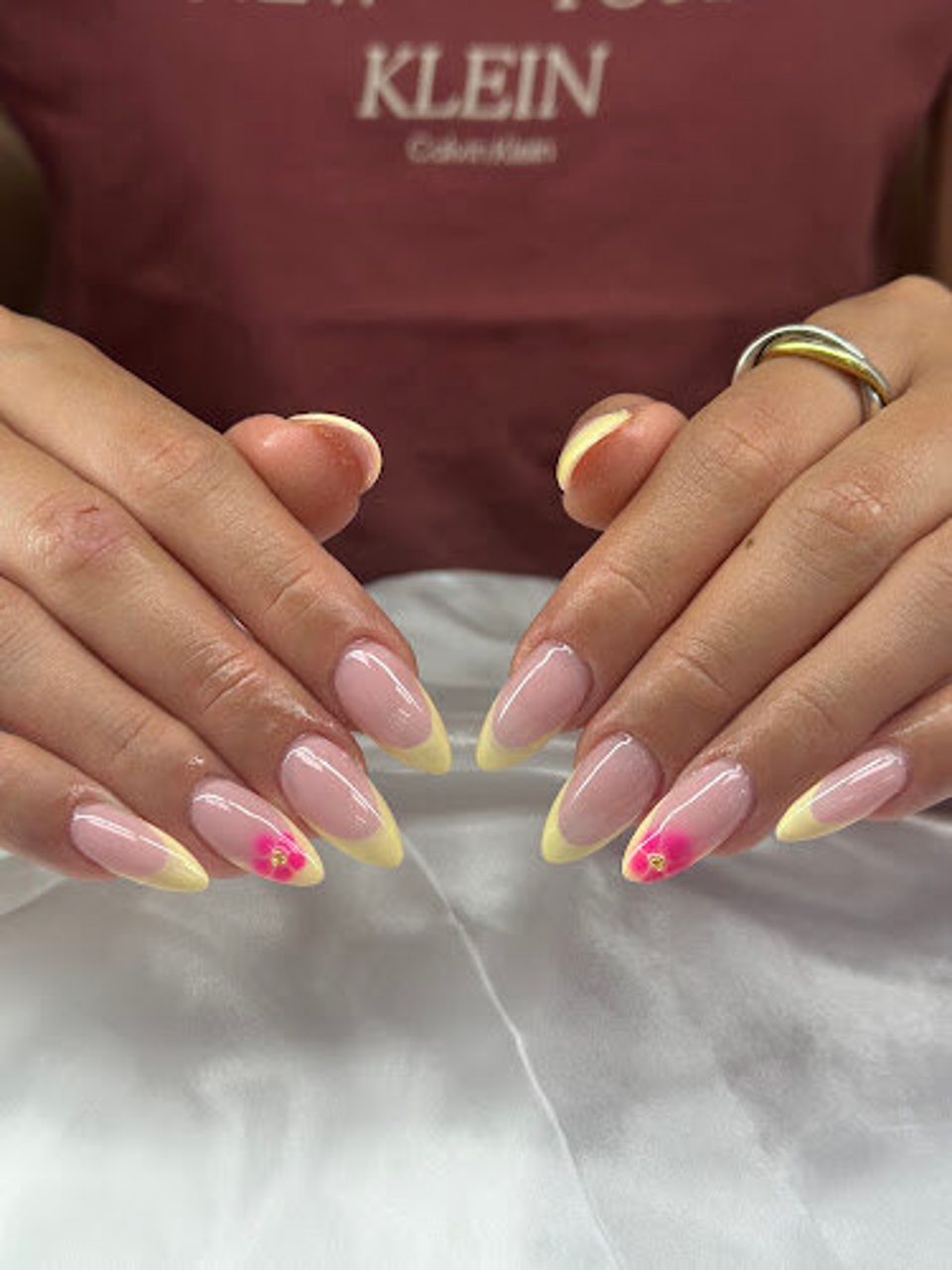 H&N Glamour Nails photo 1
