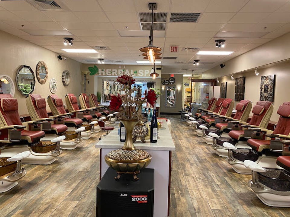 Best Beauty Nail Salon photo 1