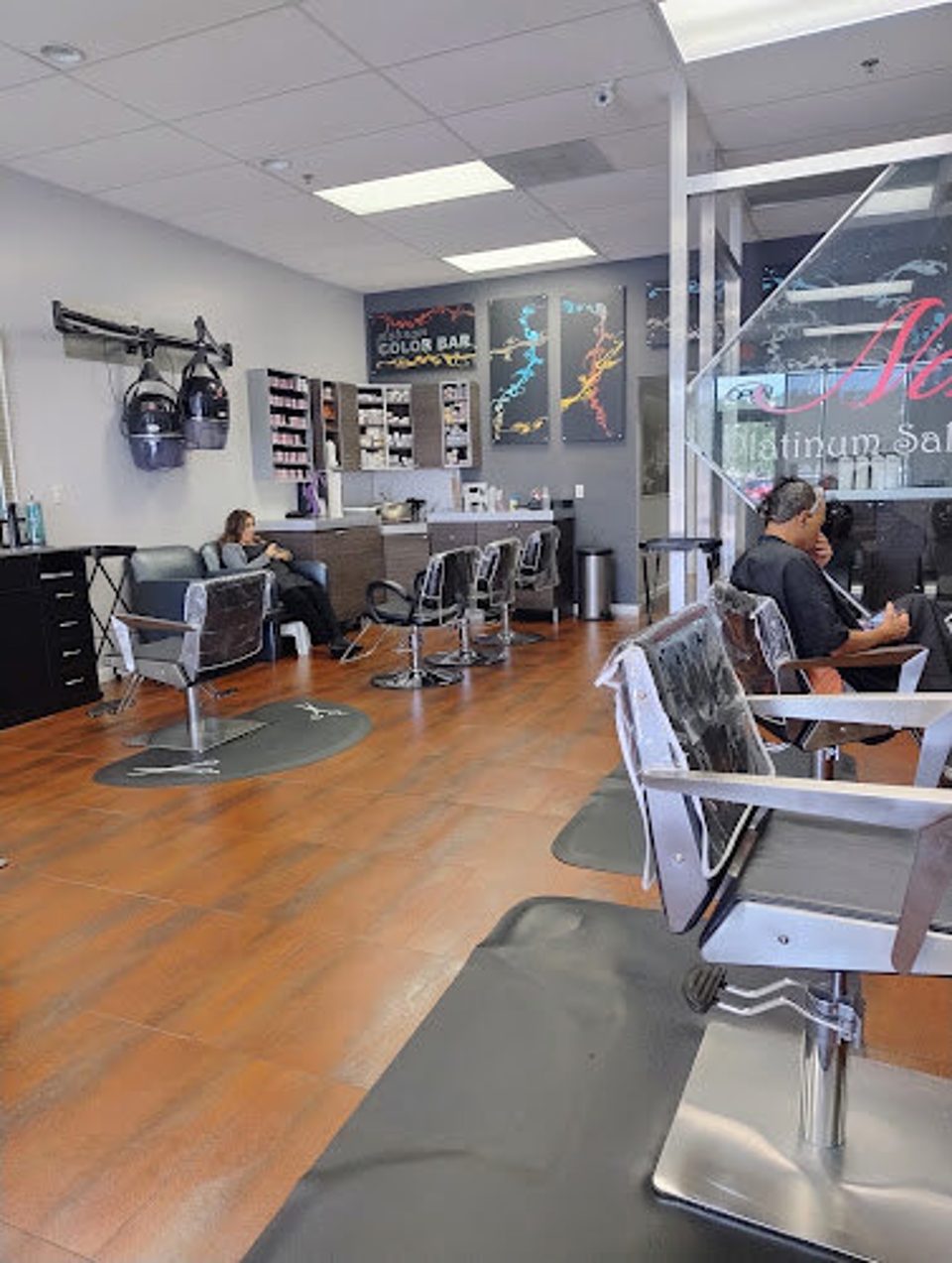Nona Platinum Salon & Spa photo 1