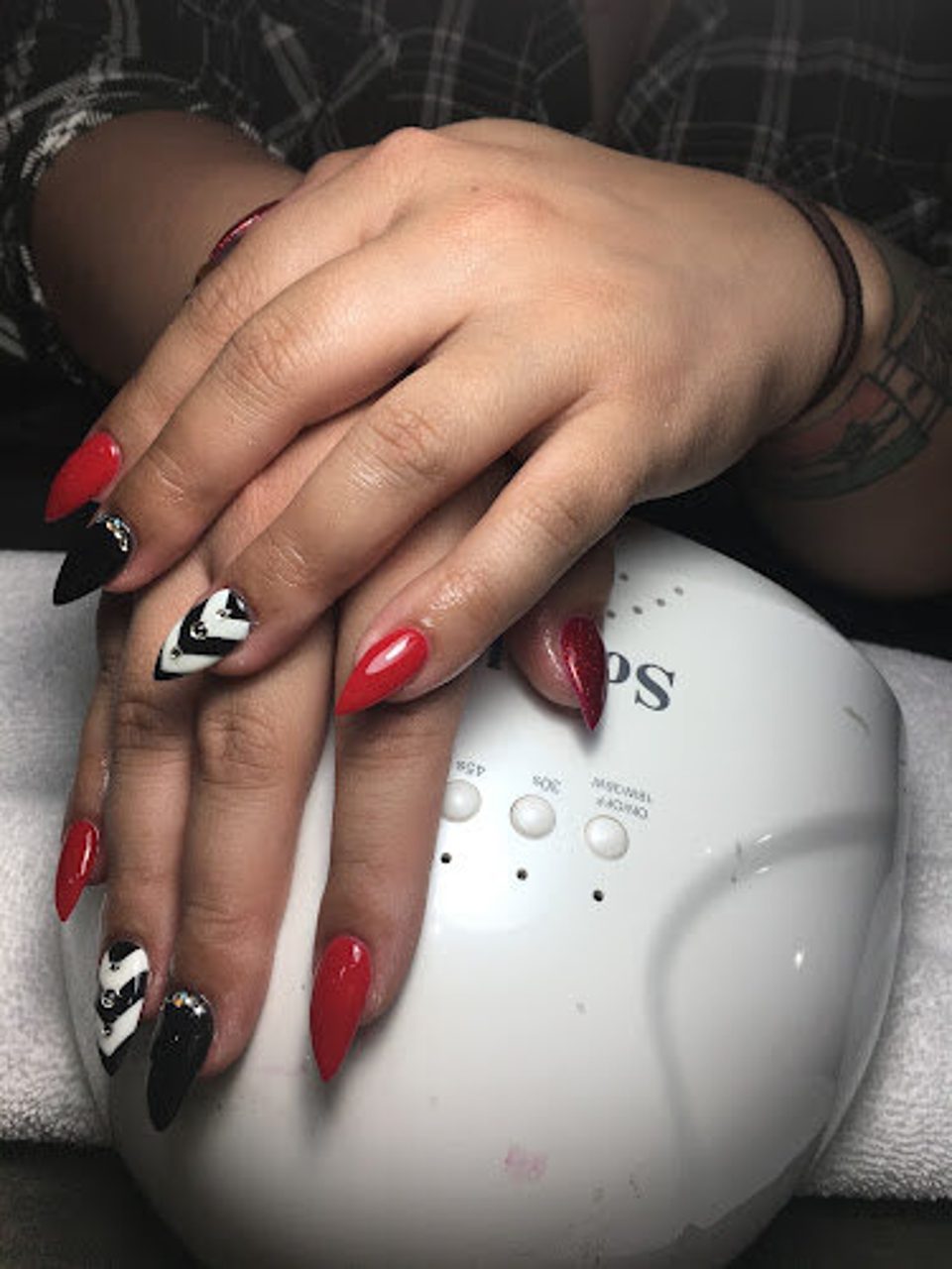 River Nails photo 1