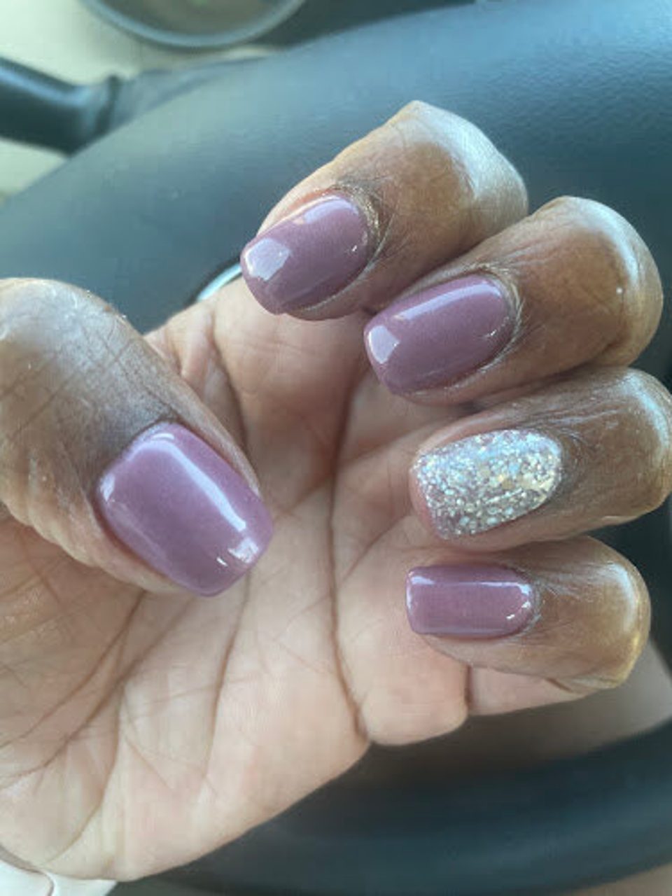 Foxy Nails photo 1