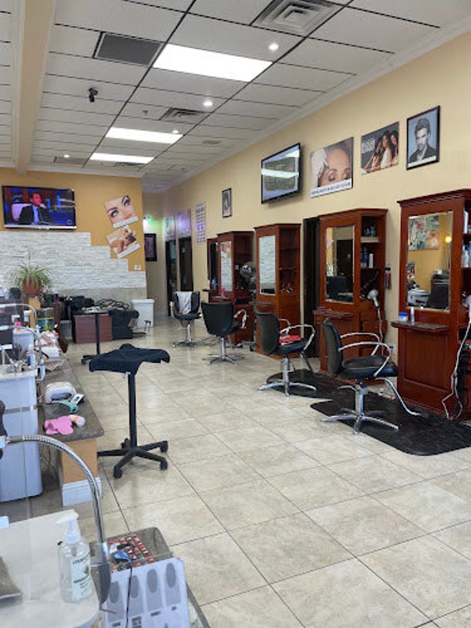UC Nails & Hair Salon photo 1