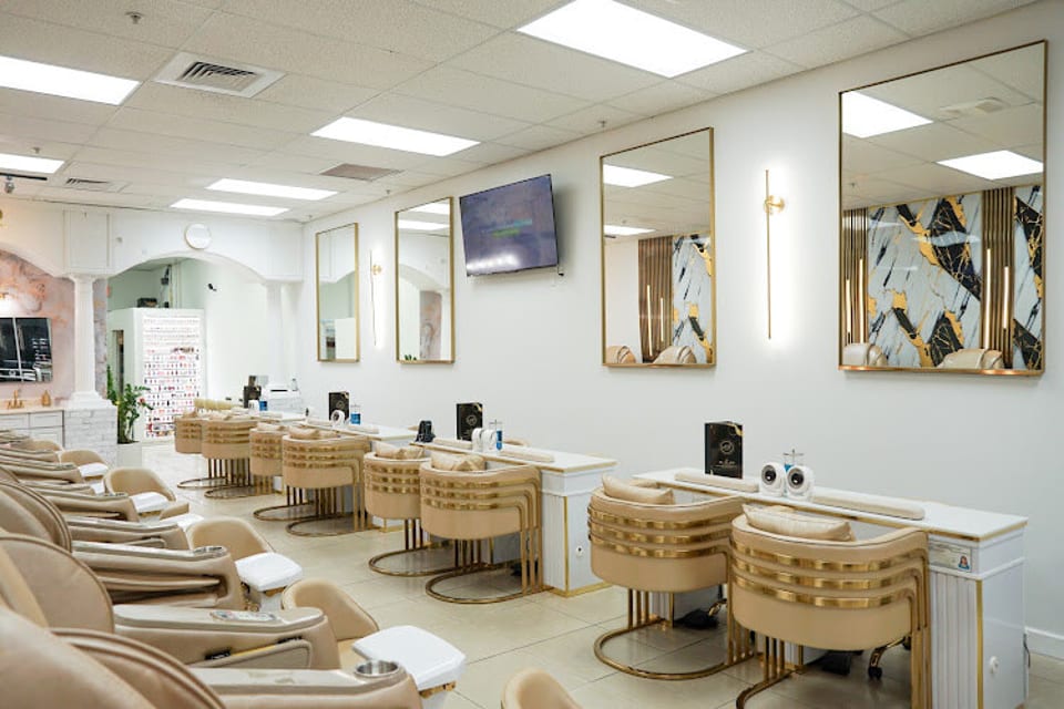 A & Q Nail Salon photo 1