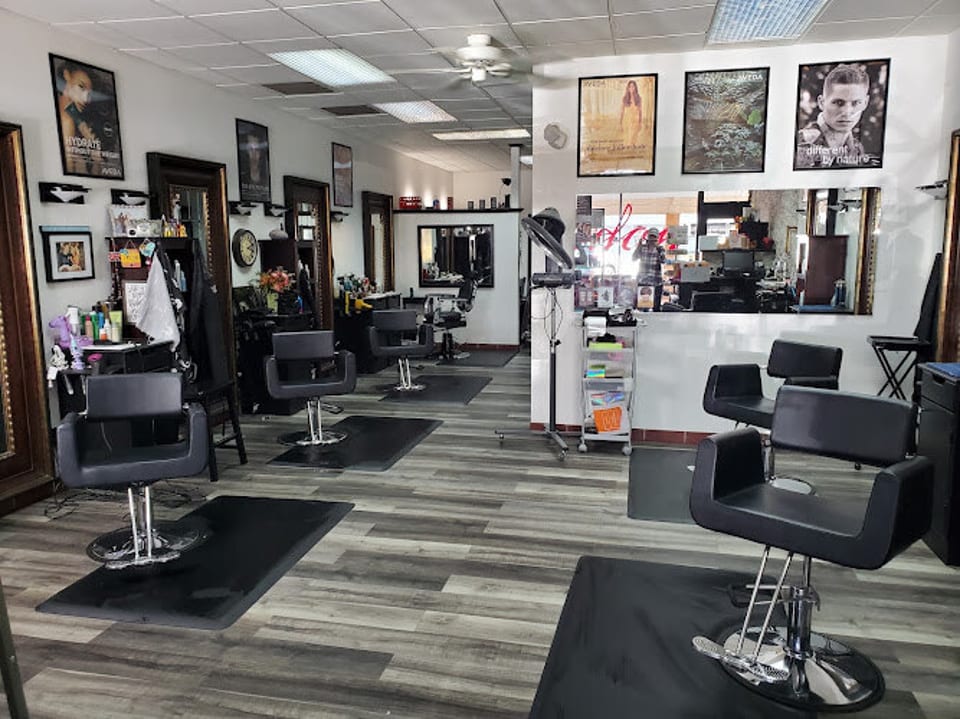 Deco Salon & Boutique (fka London) photo 1