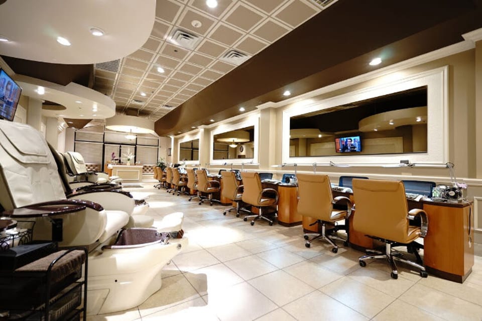 La Belle Nail Spa photo 1