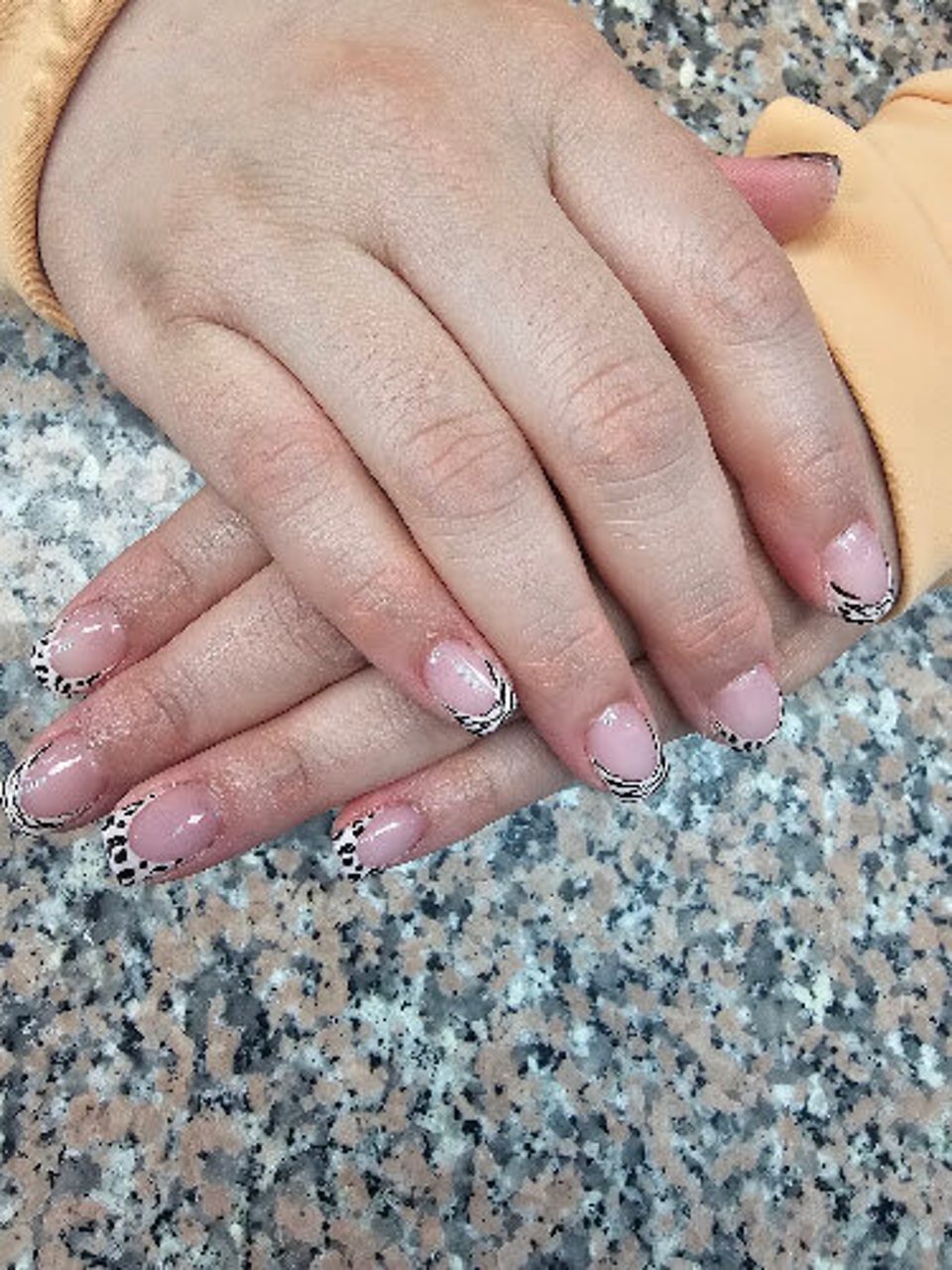 E Nails photo 1