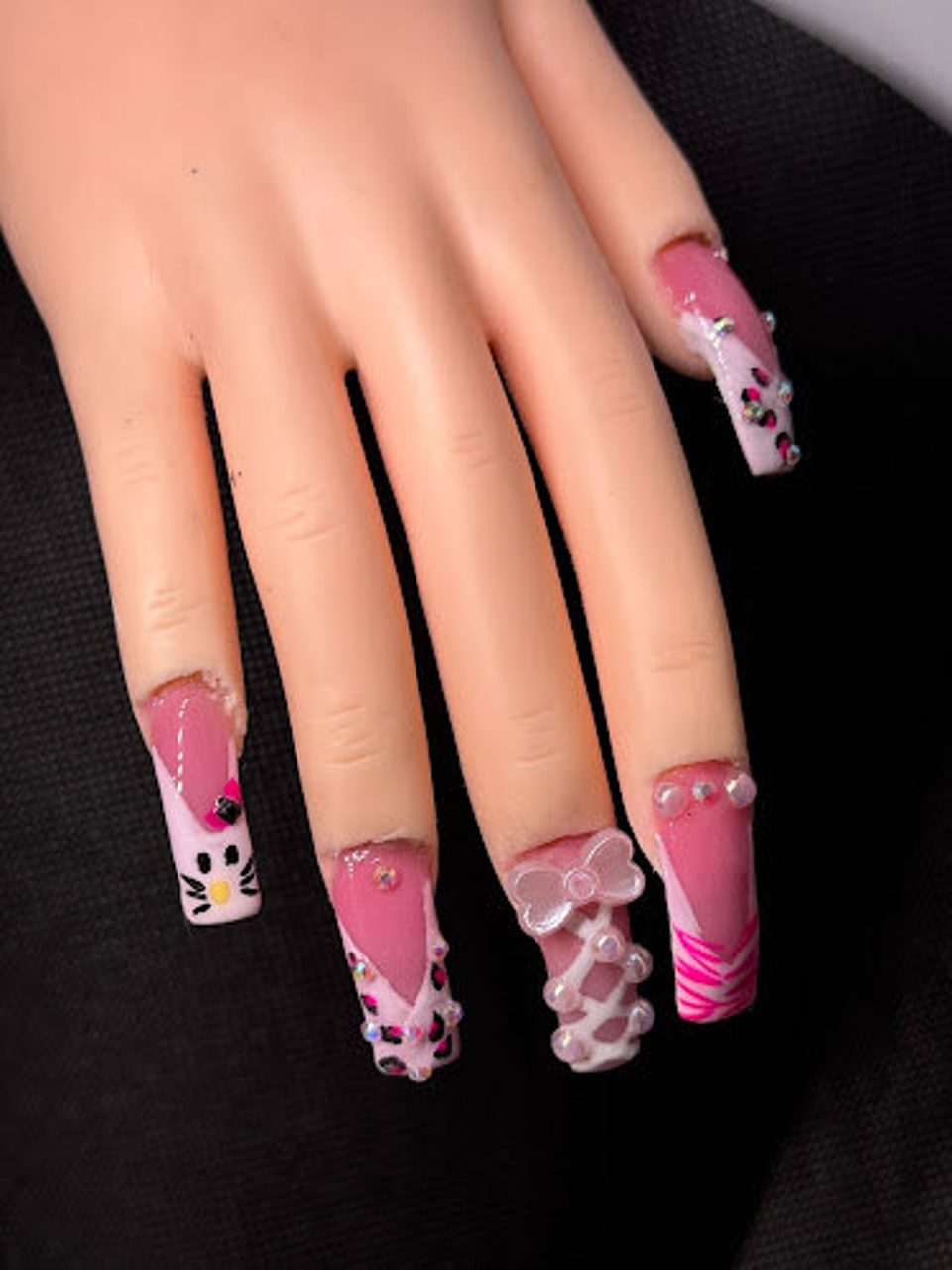 Caliente Nails photo 1
