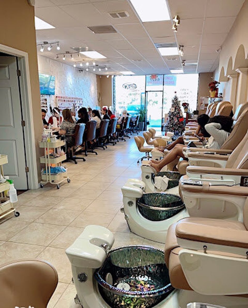 Nail Holics Spa photo 1