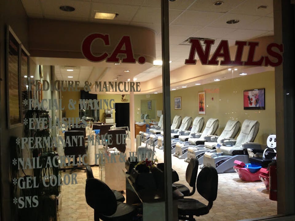 California Nails photo 1
