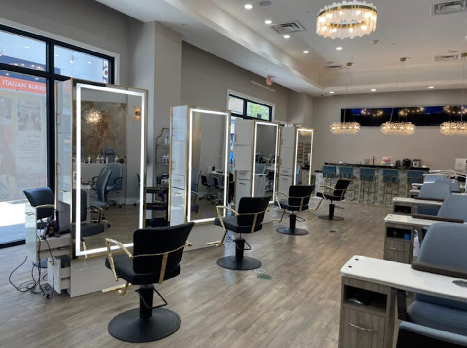 Tipsy Salonbar Midtown Tampa photo 1